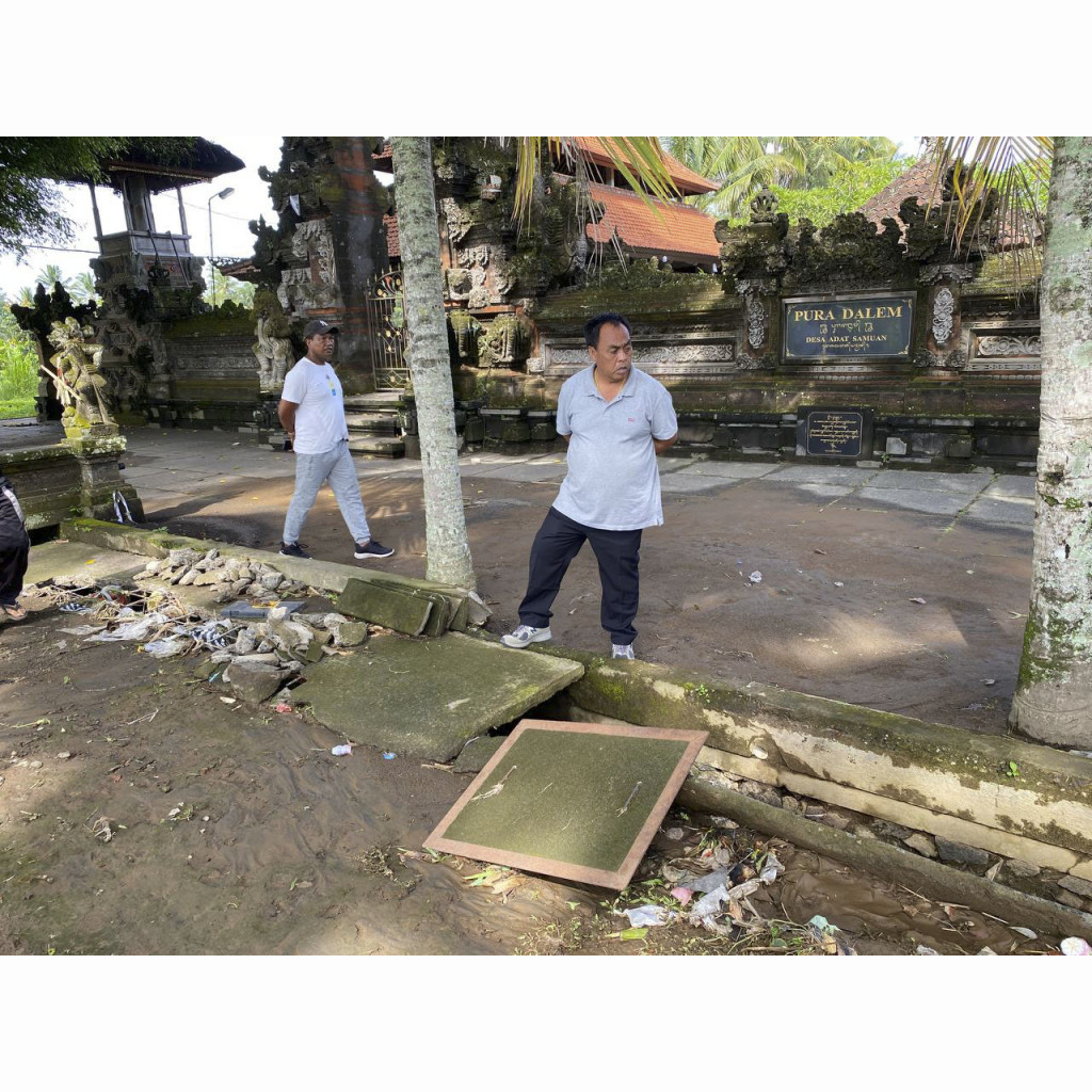 Perbekel Carangsari, Tinjau Kondisi Saluran Irigasi Jebol Karen Bencana